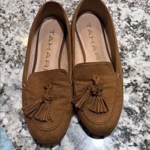 Tahari Women's Tan Tassel Loafers